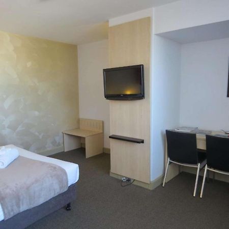 Metro Hotel Perth Buitenkant foto